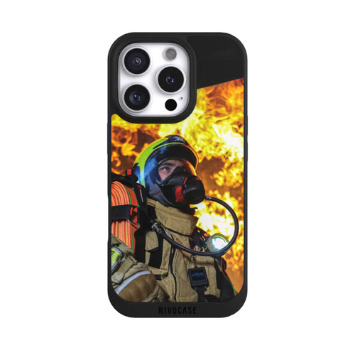 Apple iPhone 16 Pro NIVOpure Fire Mode On