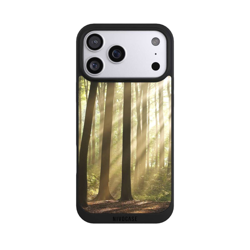 iPhone 17 Pro Max NIVOpure Im Wald