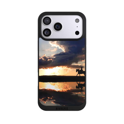 Apple iPhone 17 Pro Max NIVOpure Ausritt im Sonnenuntergang