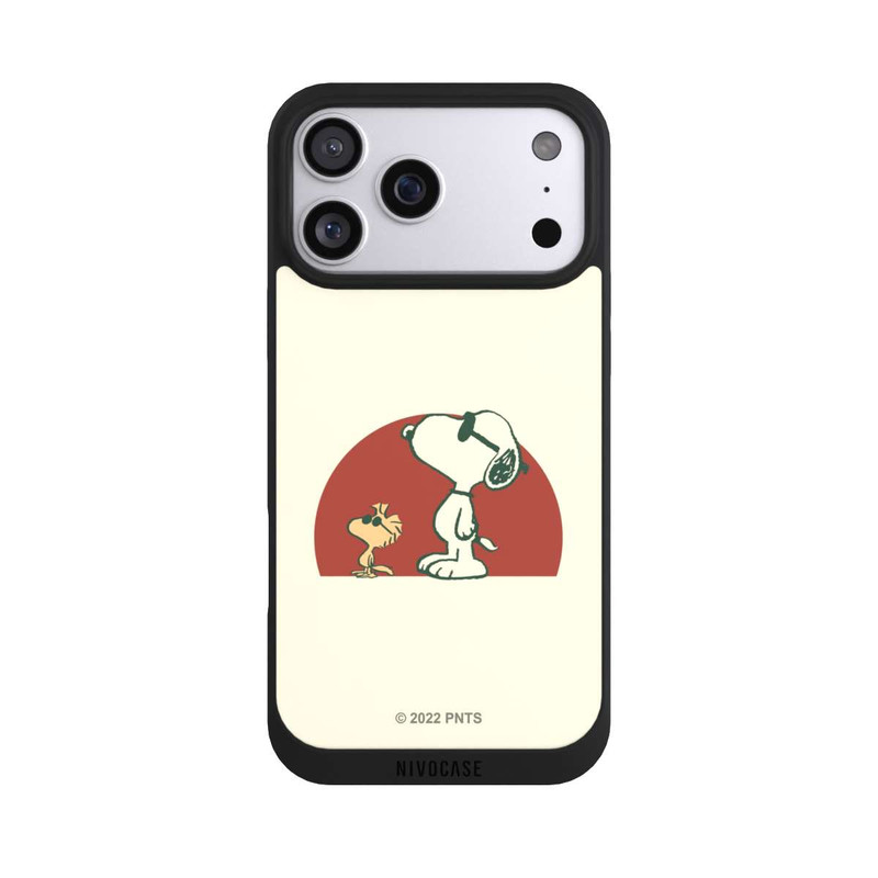 iPhone 17 Pro Max NIVOpure Snoopy Woodstock weit draußen