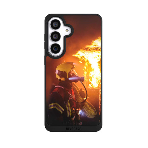 Samsung Galaxy S26+ NIVOpure Firefighter Looking Up Explosion