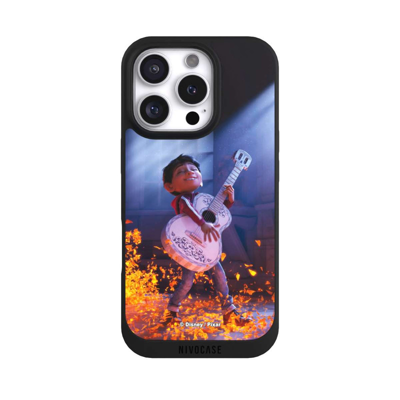 iPhone 16 Pro NIVOpure Miguel Coco Guitar Film Scene