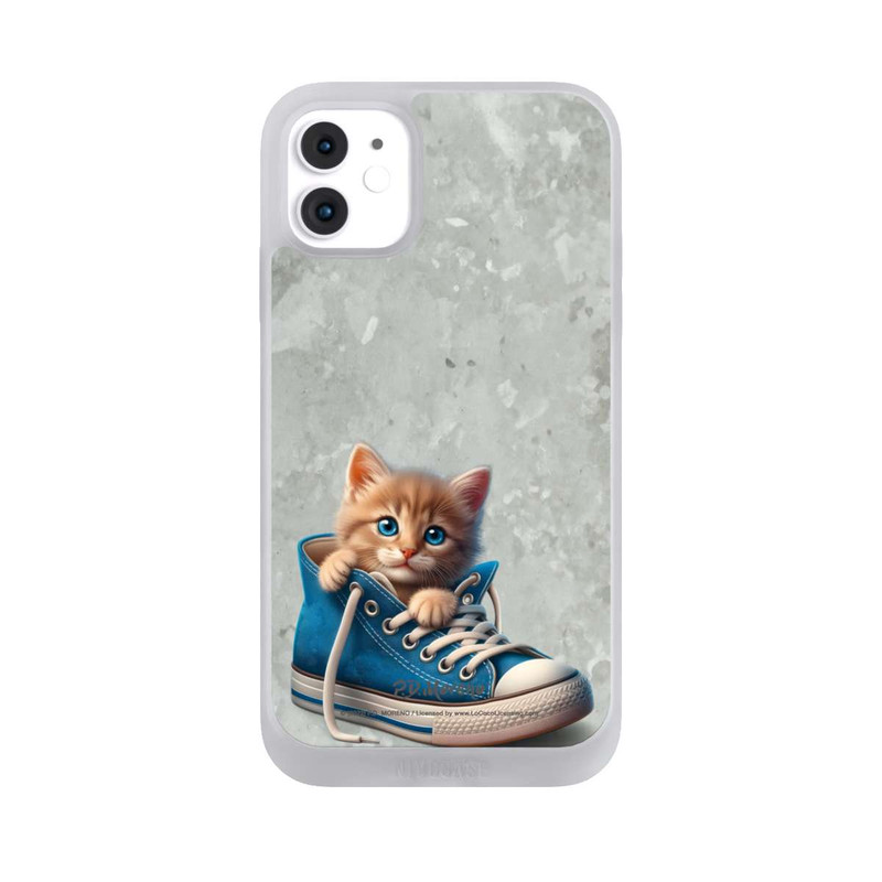 iPhone 11 NIVOpure Cat in A Shoe
