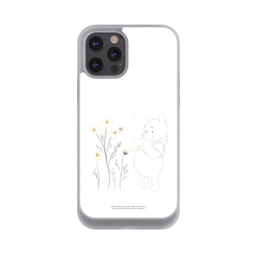 Apple iPhone 12 Pro Max NIVOpure Winnie Puuh sieht sich Gänseblümchen an