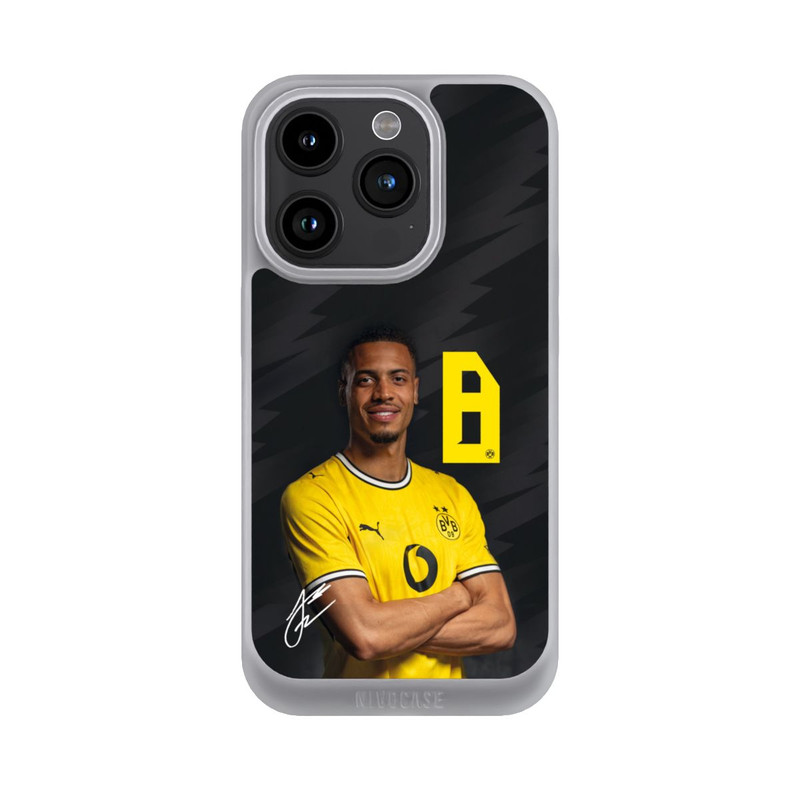iPhone 15 Pro NIVOpure Felix Nmecha 26/27