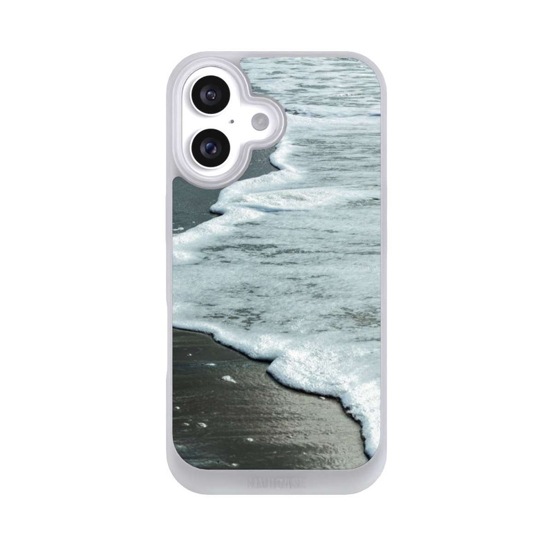 iPhone 16 NIVOpure At The Beach