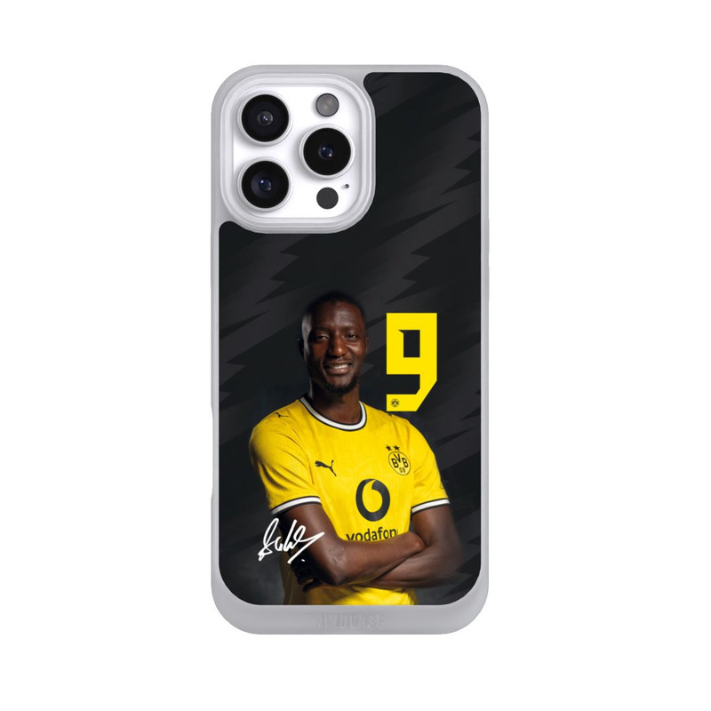 iPhone 16 Pro Max NIVOpure Serhou Guirassy 26/27