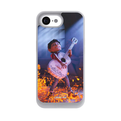 Apple iPhone 16e NIVOpure Miguel Coco Gitarrenfilm-Szene
