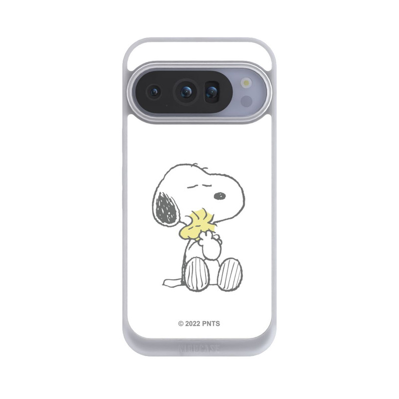 Pixel 10 Pro NIVOpure Snoopy And Woodstock Cuddling
