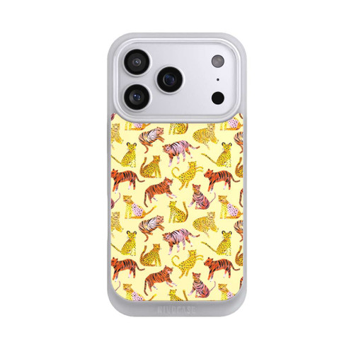 Apple iPhone 17 Pro NIVOpure Tigers and Leopards Savannah