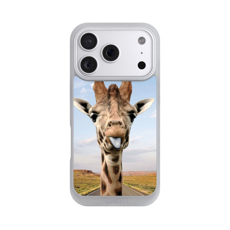 iPhone 18 Pro NIVOpure Giraffe auf der Straße