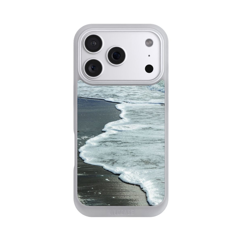 iPhone 18 Pro NIVOpure At The Beach