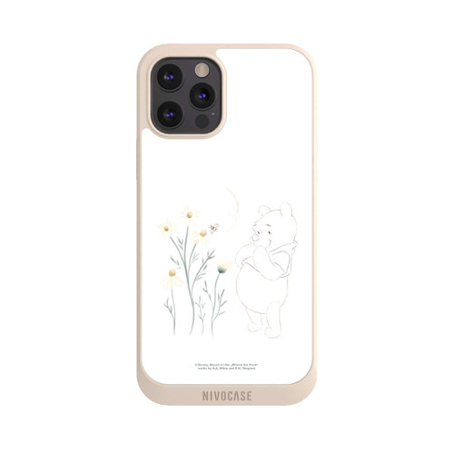 Apple iPhone 12 Pro Max NIVOpure Winnie Puuh sieht sich Gänseblümchen an