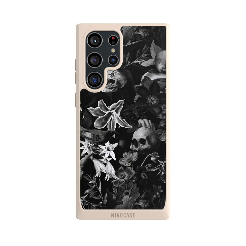 Galaxy S22 Ultra NIVOpure Totenköpfe und Blumen auf schwarzem Hintergrund